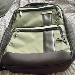 Samsonite Green and Black Backpack with Minimalist Design